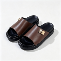 Chaussures décontractées de luxe pour hommes, été, plateforme épaisse, dessus en PU, boucle décorative, respirantes, antidérapantes, semelle souple, intérieur/extérieur