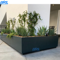 Pot de fleurs en métal en alliage d'aluminium décoratif personnalisé pour l'extérieur lit de jardin surélevé boîte à fleurs verts en grande taille pour un usage domestique