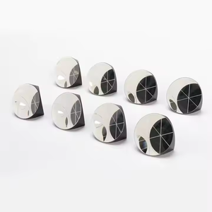 Preço barato por atacado Prismas ópticos Cube Corner Crystal <span class=keywords><strong>Pyramid</strong></span> <span class=keywords><strong>Prism</strong></span> Estação total Canto Prismas cúbicos para venda