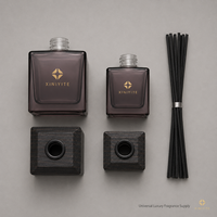 Vente en gros de diffuseurs en verre carrés de 100 ml et 200 ml, vase en verre pour aromathérapie à domicile, logo et couleur personnalisés disponibles