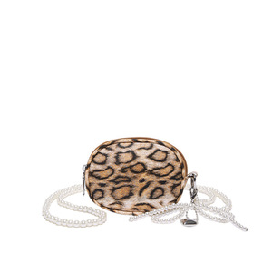 Exquisite coin <b>purse</b>, oval design, <b>pink</b> leopard print and pearl embellishment - Product Image 2