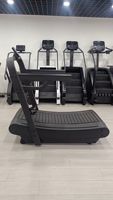 Cinta de correr comercial curva autoalimentada sin motor, accionada por gravedad, con banda de rodillos de nailon para gimnasio y cardio