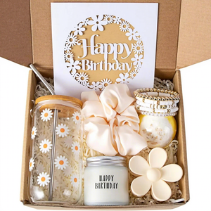 Coffret cadeau personnalisé à succès avec logo, idéal pour anniversaire, comprenant une cuillère anti-chute, des bougies, des épingles à cheveux et des bracelets – Coffret cadeau pour femme - Product Image 3