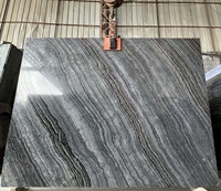 Grande dalle de marbre noir de la Forêt-Noire à grain de bois antique, polie, pour revêtement mural, pavage de sol et décoration intérieure de villa