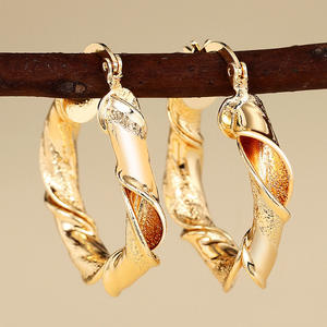 Boucles d'oreilles Huggie Ciayia-Legacy plaquées or, alliage, style classique, bijoux de mode unisexe - Product Image 3