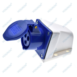 Enchufe Industrial de 16 Amperios y 3 Pines, 220-250V, Resistente a la Intemperie IP44, 2P+E, Trifásico, 16A, Apto para Autocaravanas, Caravanas, Casas Rodantes - Product Image 4