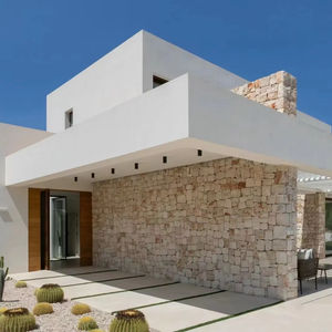 Cabañas pequeñas prefabricadas portátiles modernas, casa de bloques de troncos pequeña, estructura de acero, puerta de madera, dormitorio de resort, villas, apartamento, casa triangular - Product Image 4