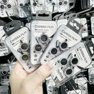 Adatto per IPhone17 Fashion 17 17promax pellicola per lenti con diamanti tempestate di diamanti ad alta definizione per Apple 17pro Flash adesivo per lenti - Product Image 2