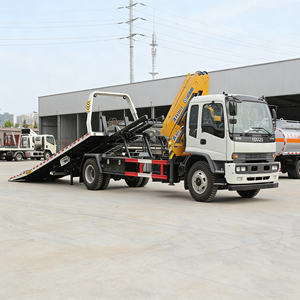 Dépanneuse 1SU/ZU FTR <span class=keywords><strong>avec</strong></span> empattement de 4500 mm, <span class=keywords><strong>grue</strong></span> articulée de 5 tonnes, <span class=keywords><strong>camion</strong></span> d'assistance routière 4x2 <span class=keywords><strong>avec</strong></span> <span class=keywords><strong>plateau</strong></span> inclinable et élévateur sous châssis - Product Image 1