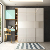 Armoire sur mesure moderne, dressing avec portes coulissantes