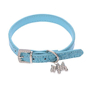 <span class=keywords><strong>Collar</strong></span> de gato y perro de cuero PU de patrón sólido con accesorio colgante, Correa y <span class=keywords><strong>Collar</strong></span> para mascotas - Product Image 4