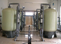 Système adoucisseur d'eau à double réservoir avec pompe, contrôle entièrement automatique, capacité de 500 L/heure pour un approvisionnement ininterrompu, garantie 1 an