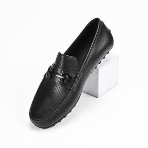Calzado de lujo para hombre Zapatos casuales personalizados para hombre en grandes cantidades Suela suave Zapatos de vestir y Oxfords de cuero para hombre a la moda - Product Image 2
