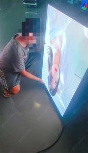 ติดตั้งตู้ตั้งพื้นกันน้ำสำหรับจอแสดงผล LED กลางแจ้งแบบ P2.5 สำหรับโฆษณาบนถนนและอาคาร - Product Image 6