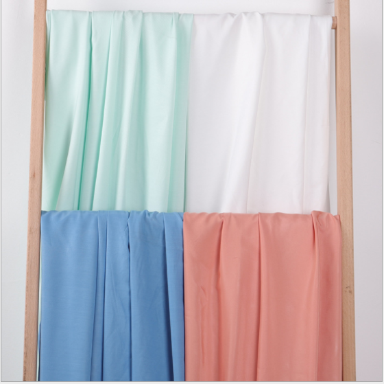 Блузка-рубашка из вискозы, на весну и лето