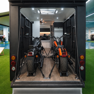 Remorque de <span class=keywords><strong>camping</strong></span> tout-terrain moderne 4x4 avec <span class=keywords><strong>garage</strong></span>, suspension indépendante pour 2 motos et <span class=keywords><strong>camping</strong></span> pour 6 personnes - Product Image 5