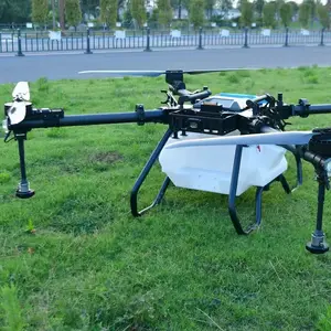 Grand drone agricole ensemencement drone pulvérisateur chimique autonome similaire à la fumigation pulveriz drone Agras