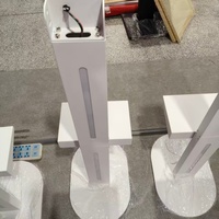 Cabina de Fotos Instantánea Portátil, Compacta y Cuadrada |   Pantalla Táctil de 15.6 Pulgadas con Ranura para Cámara SLR |   Instalación Fácil en Interiores/Exteriores