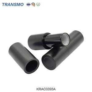 Tube à lèvres magnétique rond personnalisé en gros avec des caractéristiques de luxe, conteneur de baume à lèvres OEM, tube à lèvres magnétique à étiquette privée - Product Image 4