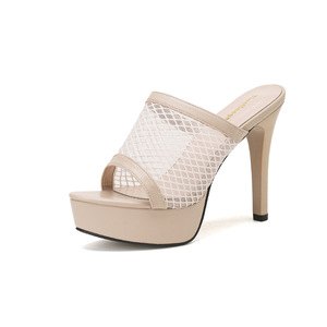 Nuevas <span class=keywords><strong>Sandalias</strong></span> <span class=keywords><strong>de</strong></span> Moda Europeas y Estadounidenses con Malla Impermeable, Tacón Súper Alto, Suela Hueca <span class=keywords><strong>de</strong></span> TPU y Diseño Chunky Fairy - Product Image 5