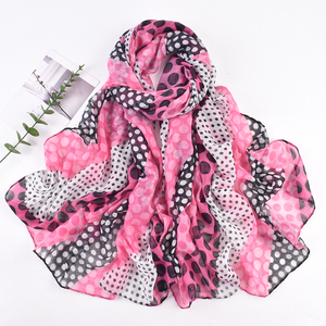 Khăn bông lanh cảm thấy Khăn Lụa Cô Gái Nhỏ tươi Polka Dot xiên chính tả mềm thô cạnh khăn choàng người phụ nữ bông Voile khăn choàng - Product Image 1