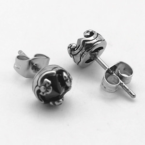 Pendientes yunnique con circonita roja, engaste de acero de titanio, diseño geométrico, joyería de moda para hombres y mujeres - Product Image 2