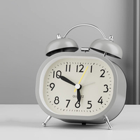 Jam Alarm Logam Kreatif Jam Bangun Tidur Anak-anak Pelajar Jam Alarm Samping Tempat Tidur Senyap Kamar Tidur Ornamen Desktop Warna-warni