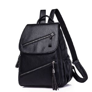 Zaino Vintage di Alta Qualità in Pelle PU con Nappine, Multi-Zip e Fodera Morbida in Poliestere per Scuola e Viaggi Femminili - Product Image 1