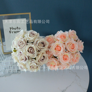 Bouquet de roses artificielles européennes 28 cm, fleurs en soie, accessoires de photographie de mariage en extérieur, décoration intérieure - Product Image 2