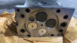 Pièces de moteur Mercedes Camion Bus OM457 OM460 4570100621 4570100721 Bloc-cylindres Pièces de machines de construction - Product Image 6