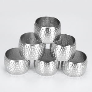 Ensemble de 6 anneaux de serviette modernes en acier inoxydable, finition martelée ronde, décoration de table, accessoires pour mariage et fête, durables, 4,5 cm - Product Image 1
