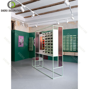 ตู้โชว์แว่นตาสมัยใหม่ ชั้นวางแว่นตาติดผนัง ดีไซน์ร้านแว่นตาไม้ ตู้โชว์ร้านแว่นตา - Product Image 1