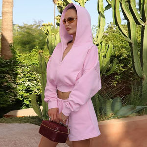 Ensemble décontracté américain pour femme : sweat à capuche uni, haut court zippé et short de sport taille haute à cordon de serrage – Tenue de sport confortable - Product Image 4