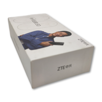 Boîte de téléphone portable en papier enduit avec revêtement UV Laminage brillant Feuille d'or Éponge Doublure Fond de couvercle pour 16 emballages