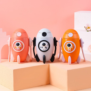 Seaygift regalo creativo Tritan lindo cohete niños astronauta taza de bebida de paja 500ml botella de agua de plástico deportiva portátil - Product Image 5