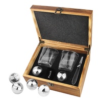 Ensemble cadeau en verre à whisky moins cher 8 pièces ensemble de boîtes en bois de granit pierres à whisky avec kit de verre pierre de refroidissement réutilisable pour le whisky