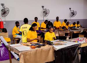 Vêtement africain pour femme de taille moyenne, écologique, imprimé Dashiki africain, avec logo en cuir synthétique, fermoir à pression, rivet magnétique, fermeture éclair, anneau en D - Product Image 2