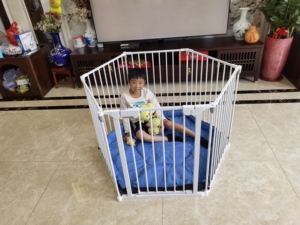 Box pieghevole multifunzione per cani e gatti cancello per cani da compagnia sicuro per interni - Product Image 2