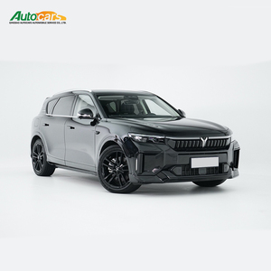 Voyah Free 2024, SUV Híbrido de Lujo, 5 Puertas, 5 Asientos, Vehículo Eléctrico de Largo Alcance, SUV de 5 Puertas y 5 Asientos en Venta en China - Product Image 2