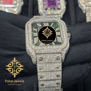 นาฬิกาข้อมือเพชรทรงสี่เหลี่ยมหรูหรา Pahal Jewels สำหรับผู้หญิง ตัวเรือนสแตนเลสสตีล หน้าปัดแสดงวันที่แบบอนาล็อก ขนาด 40 มม. กระจกแซฟไฟร์ ตัวล็อคแบบพับ - Product Image 4