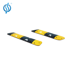 सड़कों और राजमार्गों पर वाहन की गति को नियंत्रित करने के लिए बिक्री के लिए चीन ट्रैफिक रबर स्पीड बम्प - Product Image 4