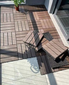 Pavimentazione WPC con Texture Legno <span class=keywords><strong>per</strong></span> Esterni, Piastrelle Quadrate 30cm, <span class=keywords><strong>Pavimento</strong></span> Composito <span class=keywords><strong>per</strong></span> Giardino e Decorazione Esterna - Product Image 3