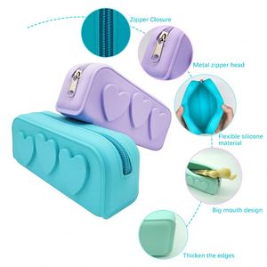Fashionable <b>Silicone</b> <b>Waterproof</b> Pencil Bags Zipper Closure Heart Pattern Travel Cosmetics Large Logo Makeup Bag - Product Image 2
