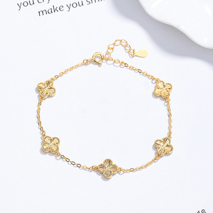 Pulsera de Plata S925 con Trébol de Cuatro Hojas y Diseño de Flor, Joyería Elegante para Mujer, Diseño Exclusivo - Product Image 1