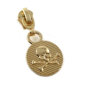 Vente en gros d'usine : Tirette de fermeture éclair en métal en forme de crâne rond - Product Image 5