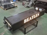Table de DJ LED professionnelle, capacité de charge 300 kg, conception modulaire, installation rapide pour discothèques, soirées et événements