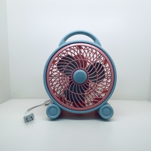 Offre spéciale Portable ménage automatique secoué caractéristiques tour bureau sans fil ménage bureau sans fil petit ventilateur de Table - Product Image 3