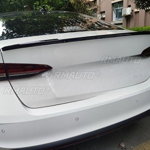 สปอยเลอร์หลังรถยนต์ ดิฟฟิวเซอร์ป้องกันฝากระโปรงท้าย สำหรับ Skoda Octavia Pro 2021 ชุดแต่งรถยนต์ อุปกรณ์ตกแต่งรถยนต์ - Product Image 3