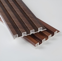 Panneau mural rainuré en WPC pour salon intérieur, prix d'usine, idéal pour la décoration intérieure, panneau mural en bois imperméable