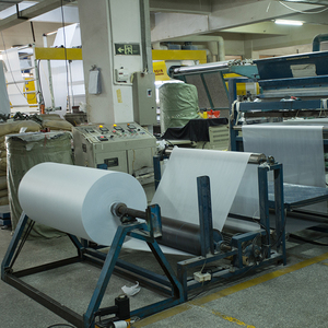 <span class=keywords><strong>Entretela</strong></span> de Terciopelo Fusible 100% Poliéster 1080sw, Adhesivo Elástico <span class=keywords><strong>Soluble</strong></span> en Agua, Forros No Tejidos, Certificación OEKO-TEX, Uso en Prendas - Product Image 2